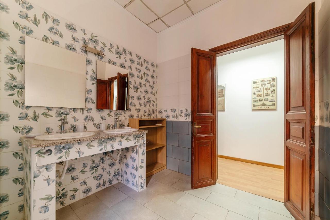 Residence Borgognoni Apartments Rome Buitenkant foto