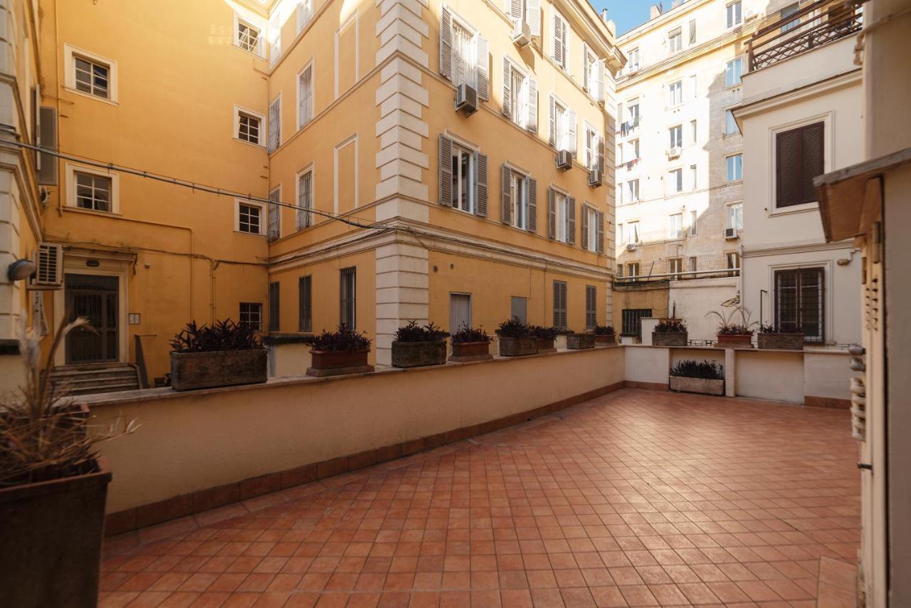 Residence Borgognoni Apartments Rome Buitenkant foto